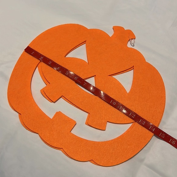 NWOTS TWO PUMPKINS - Picture 2 of 6